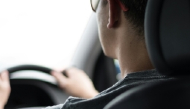 Testez vos réflexes de sécurité routière avec le quiz du conducteur professionnel